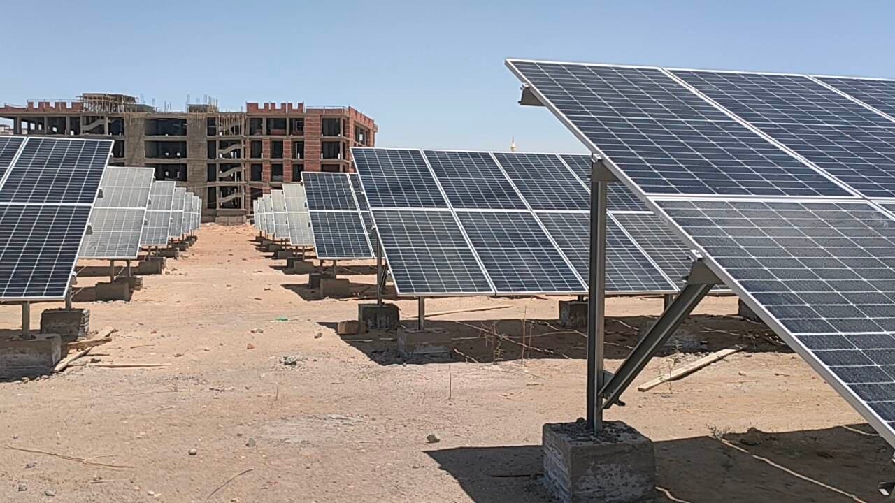 مشروع الطاقة الشمسية للمجمع السكني